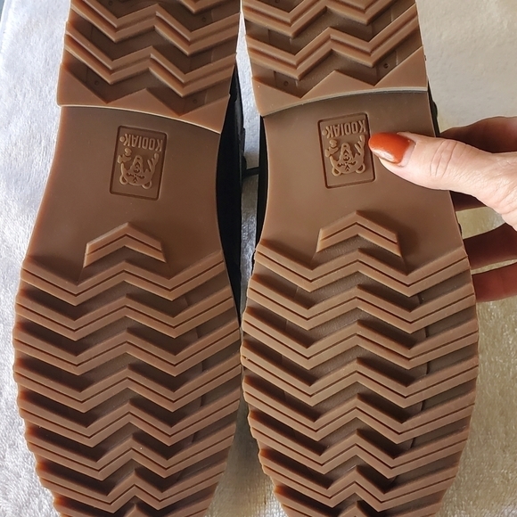 Kodiak Magog H2Oproof Thinsulate  Lace-up Memory Foam Slip Resistant Sz 9.5 Boot - Picture 6 of 8